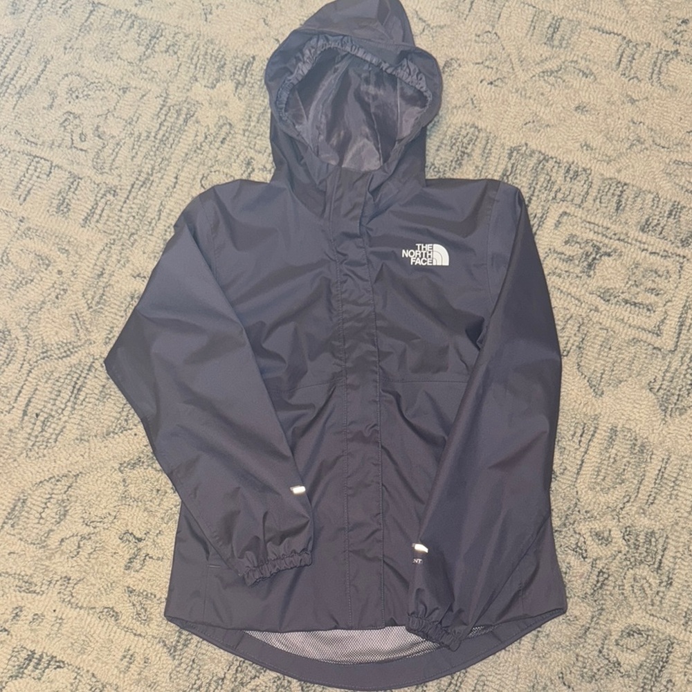 The North Face Raincoat with Hood and Water-Resistant Material